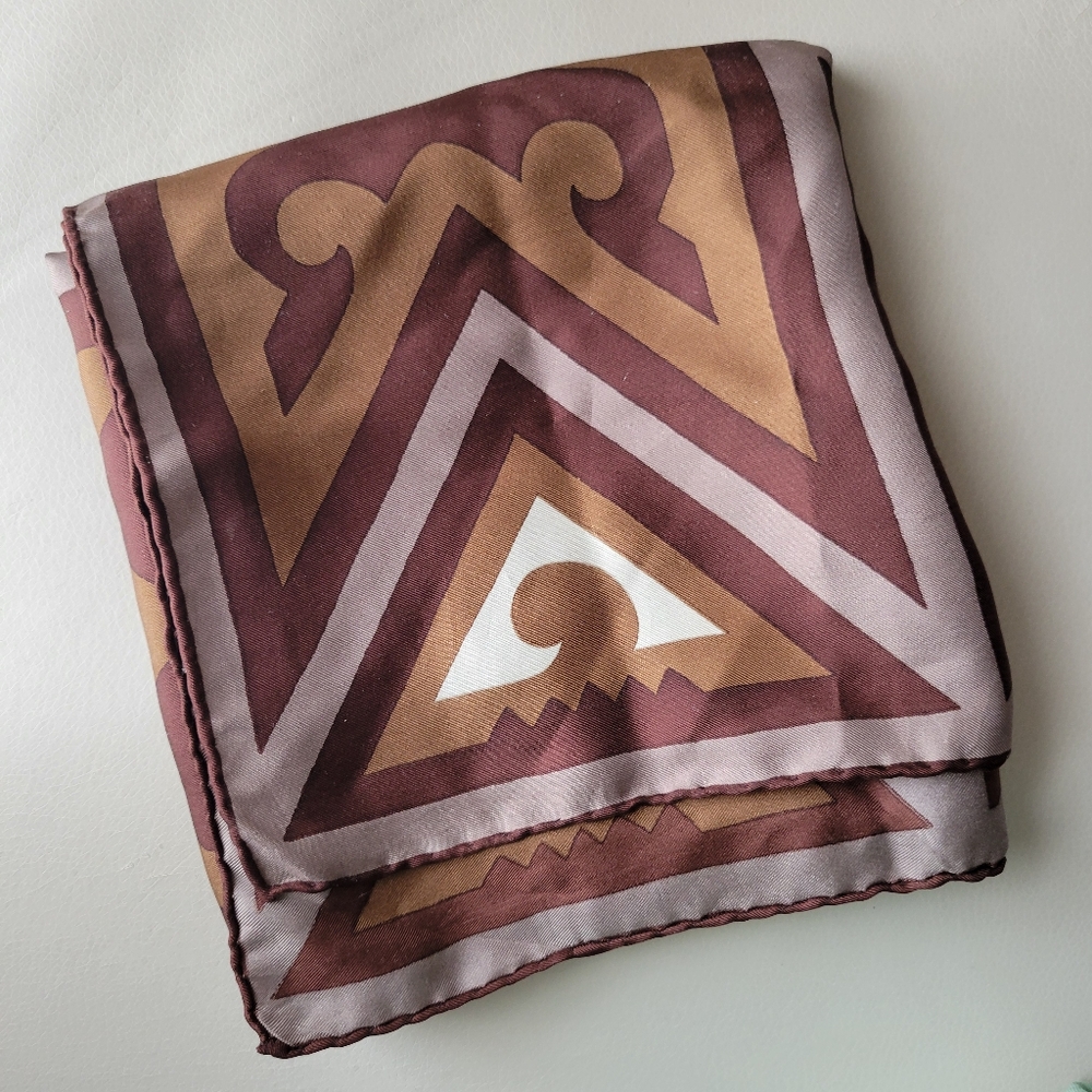 Vintage Christian Dior Brown &Tan Geometric Scarf Handrolled Edges 80s-90s - Picture 8 of 15
